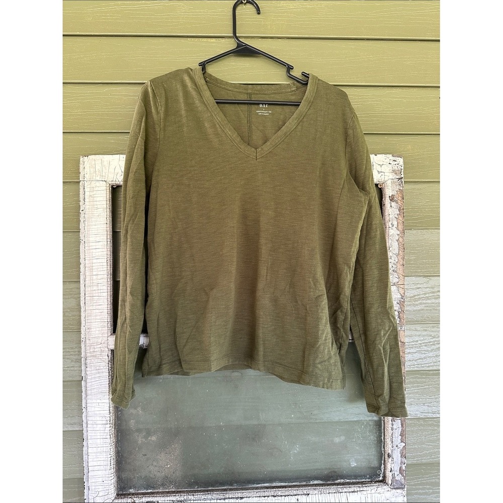 Gap ForeverSoft Tee Womens Large L Olive Green V-Neck Long Sleeve Slub Knit Top